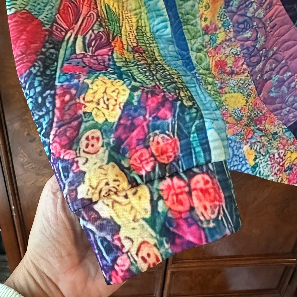 Colorful Sunburst top - Picture 3 of 3